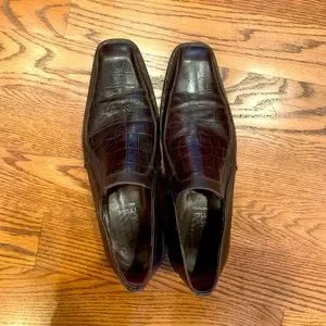 Dark Brown Gianni Versace shoes size 43 very good condition.  “Alligator style.” Versace | Shoes | Dark Brown Gianni Versace Shoes Size 43  main image 2